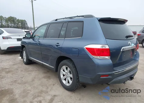 2013 Toyota Highlander Se V6 z USA, uszkodzony, nr VIN 5TDBK3EH0DS237268